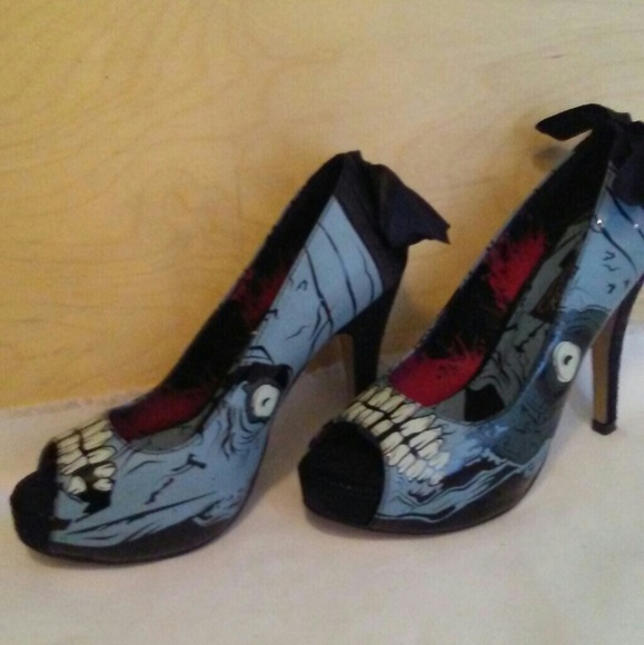 Iron Fist Monster goth/punk open toe pumps - Picture 4 of 5